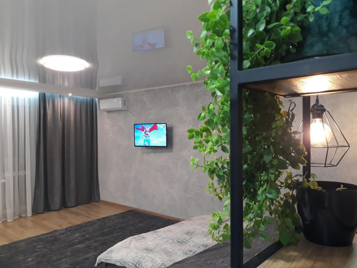 Апартаменты На Проспекте Почтовый Krywyj Rih Exterior foto