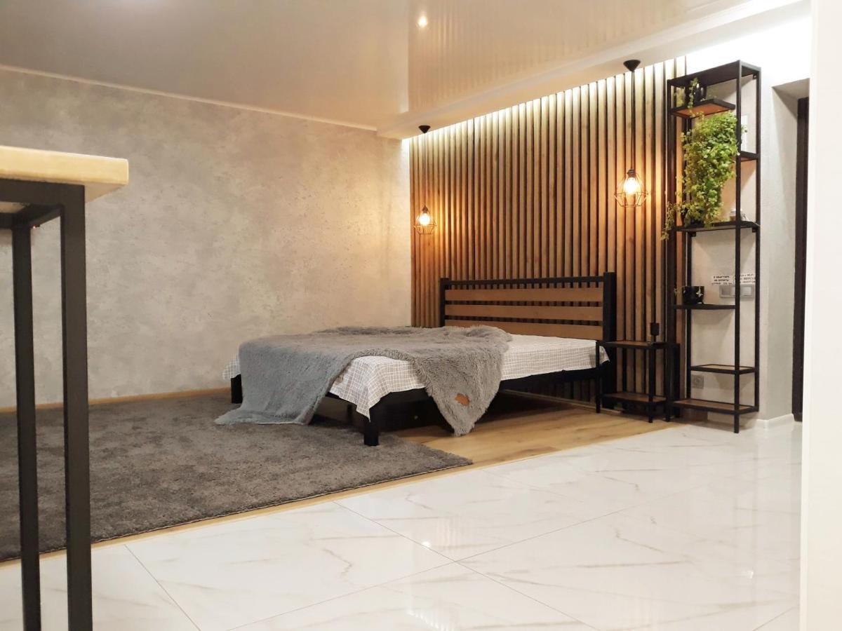 Апартаменты На Проспекте Почтовый Krywyj Rih Exterior foto
