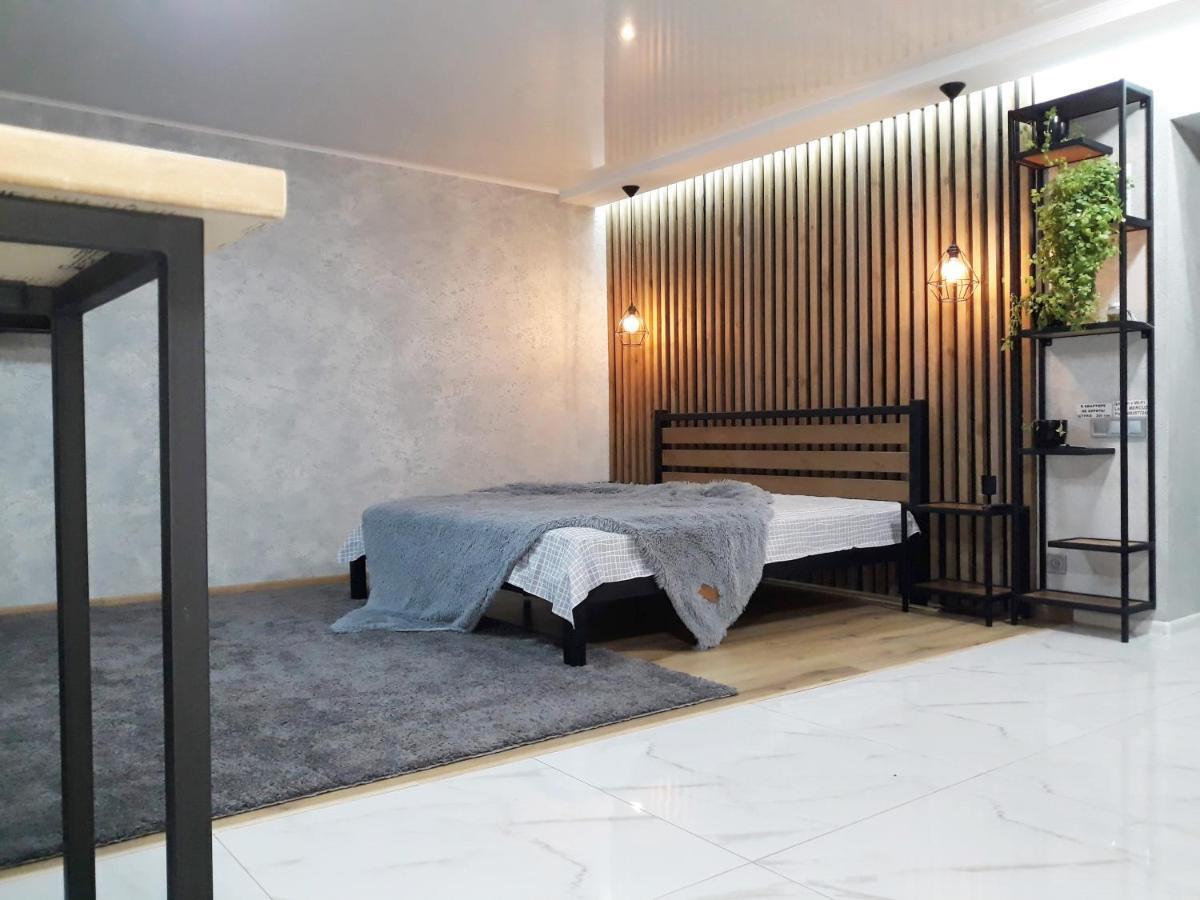 Апартаменты На Проспекте Почтовый Krywyj Rih Exterior foto